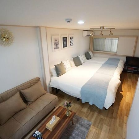 Apartment House White Mansion 201 Osaka Dış mekan fotoğraf